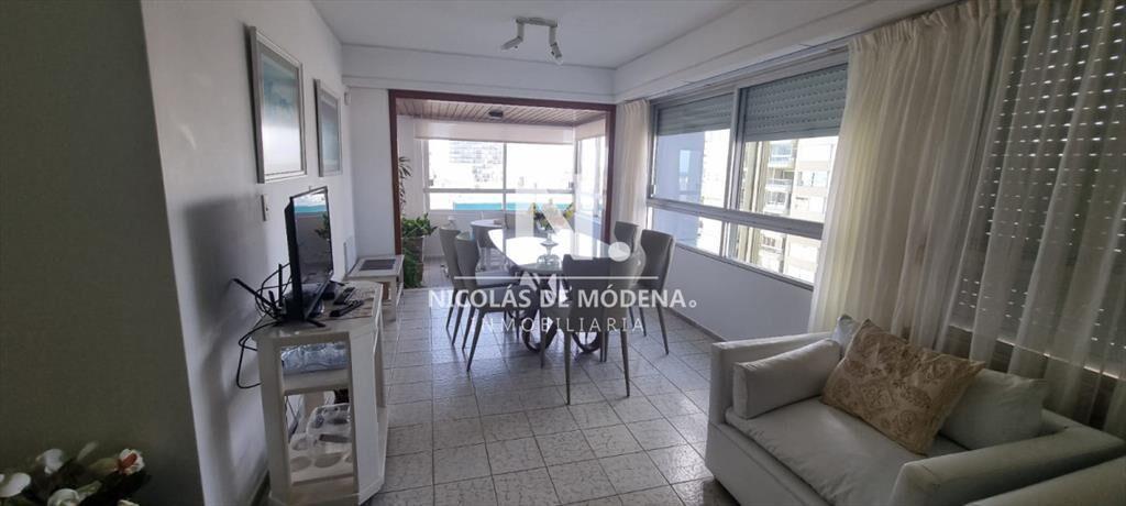 Apartamento en peninsula de 2 dormitorios en venta.