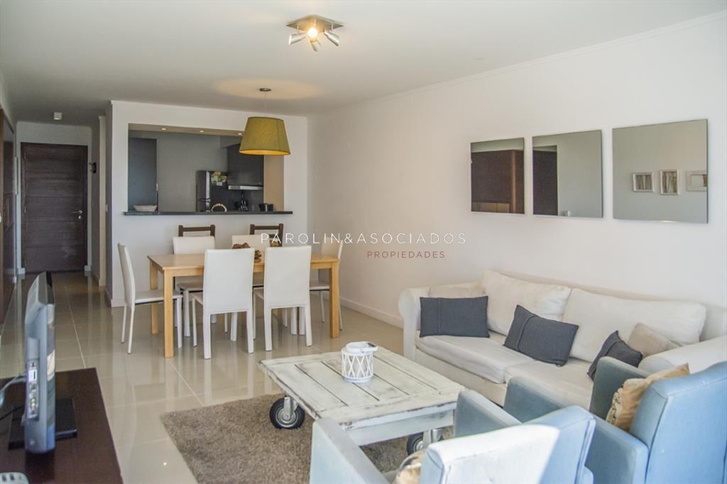 Excelente apartamento en venta de 3 dormitorios