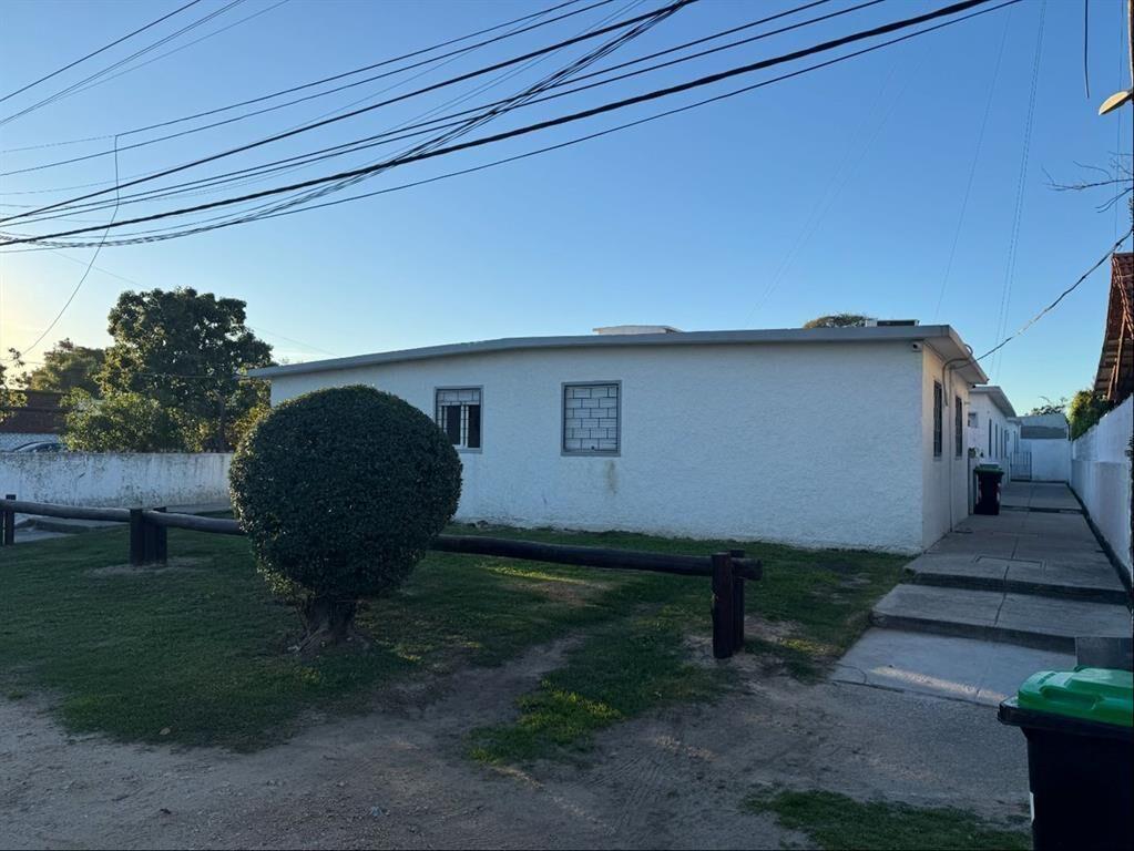 Venta Casas Shangrilá Sur padrón con 8 casas para inversión