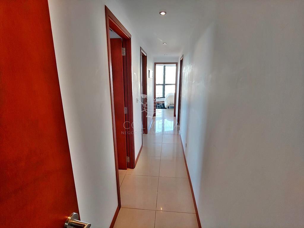 Apartamento en Torre de categoria.