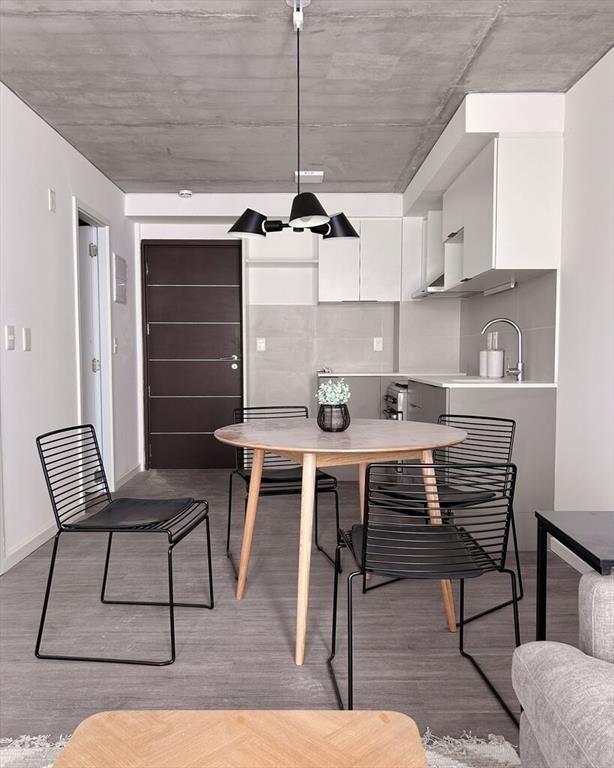 Venta apartamento 1 dormitorio amoblado con terraza en pale