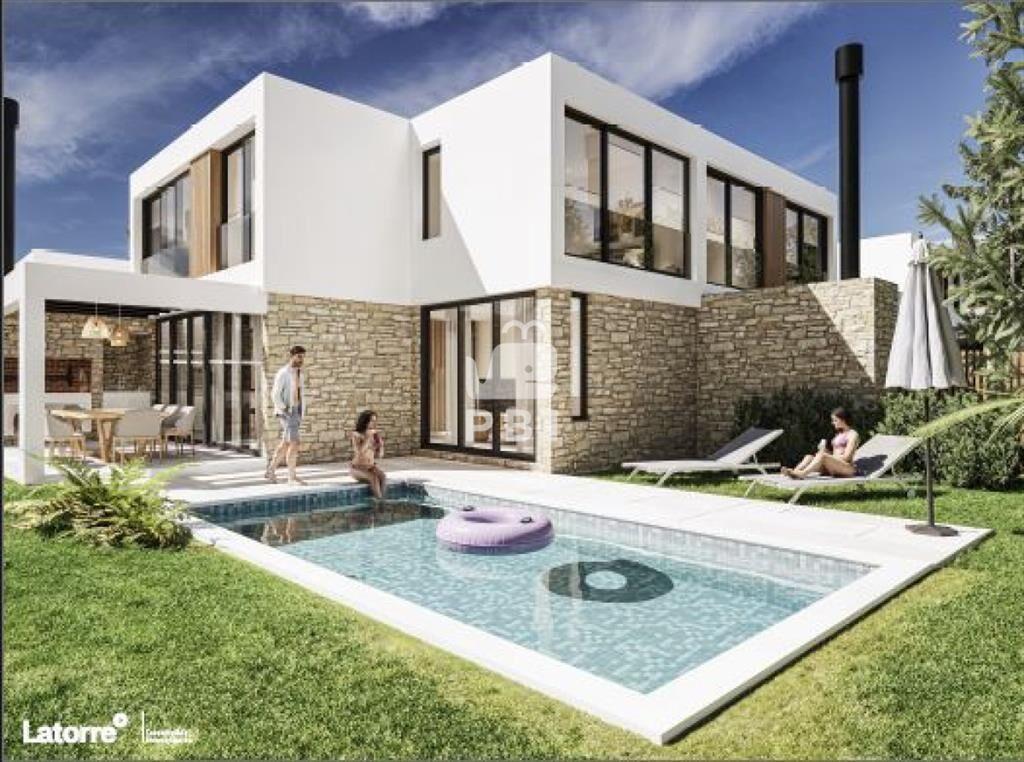 Casa en venta en Barrio Privado. Las Grutas, - :
