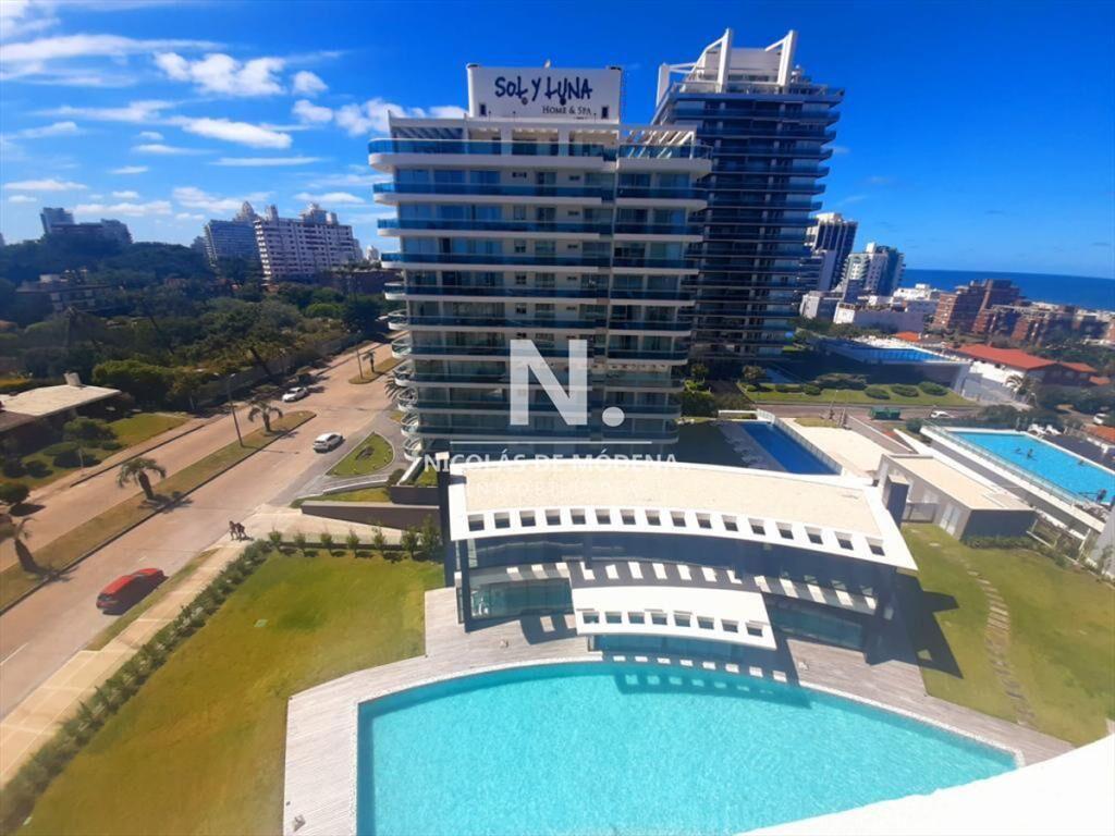 Alquiler Anual Apartamento Art Tower Punta del Este