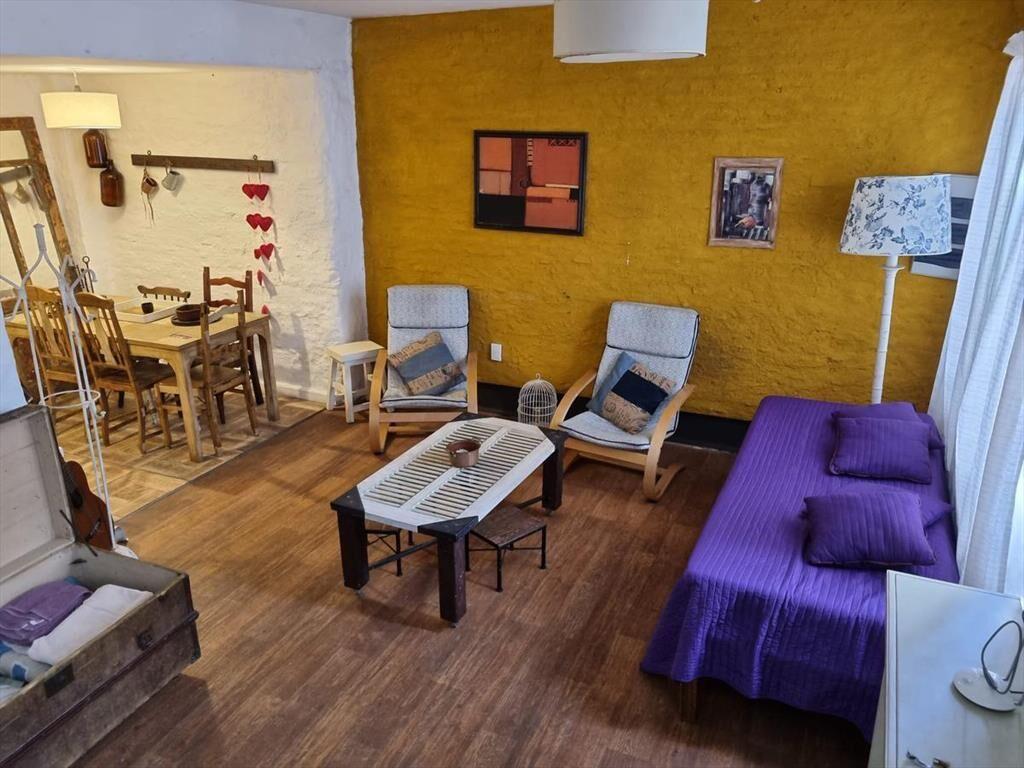 Edificio entero con 3 unidades , Lima prox Av Libertador !!