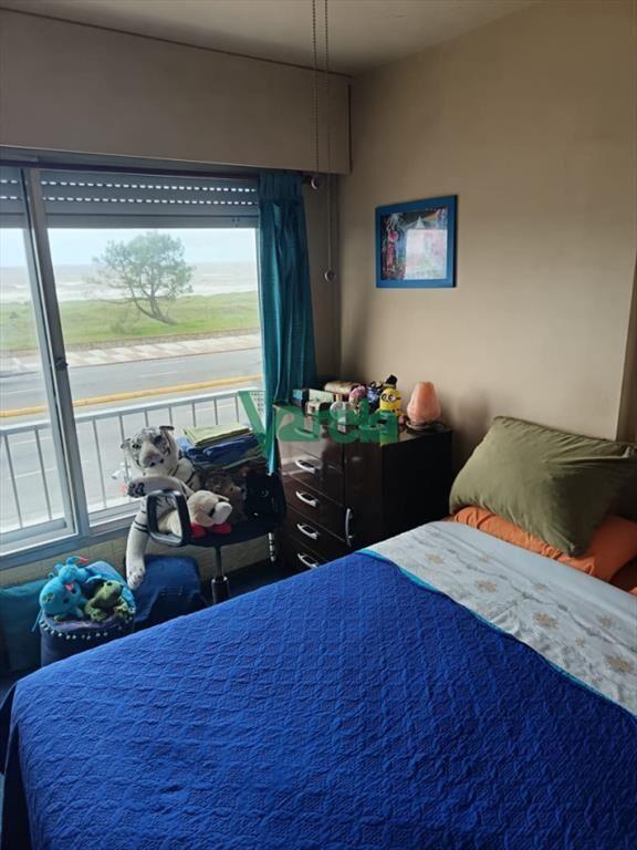 Apartamento en venta de dos dormitorios en la de