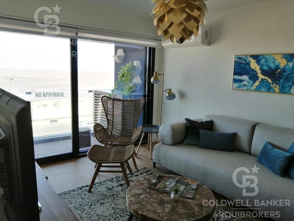 Apartamento de 2 dormitorios en venta en Malvín - V801