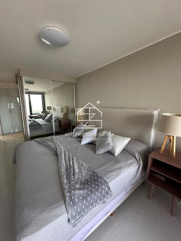 Venta apartamento tres dormitorios Punta del este