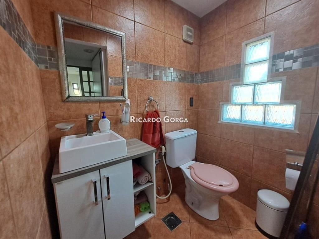 Casa en venta 2 dormitorios y cochera prox. a Luis Batll...