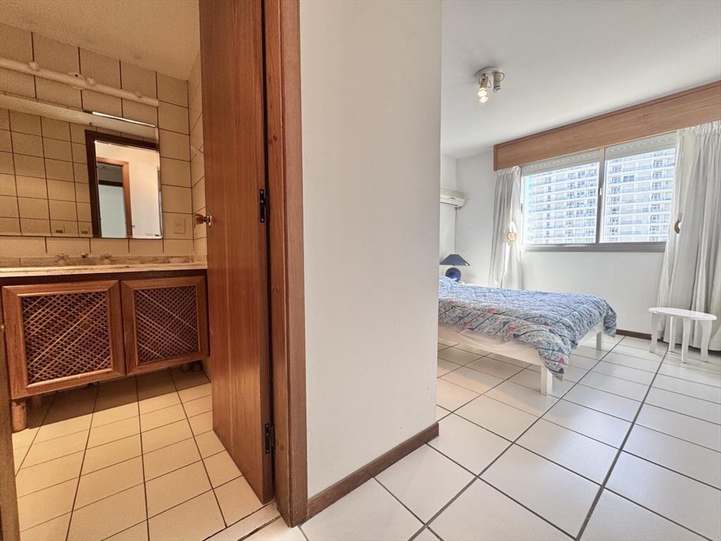 PENT-HOUSE EN VENTA DE 2 DORMITORIOS Y PARRILLERO