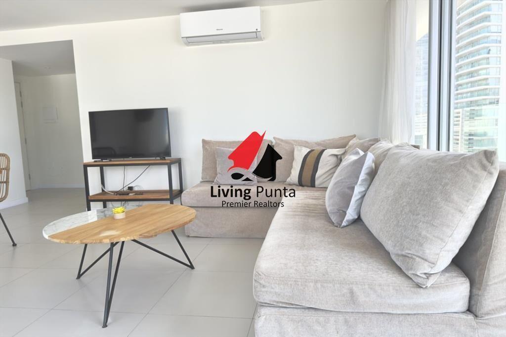 Apartamento de 2 dormitorios con vista al mar
