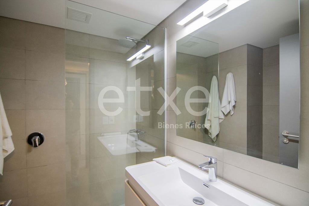 Venta Apartamento 2 dorm 2 baños Carrasco Boating Torre 2...