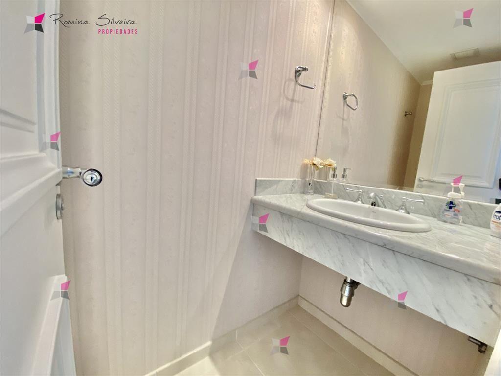 APARTAMENTO DE 3 DORMITORIOS EN ALQUILER - PLAYA