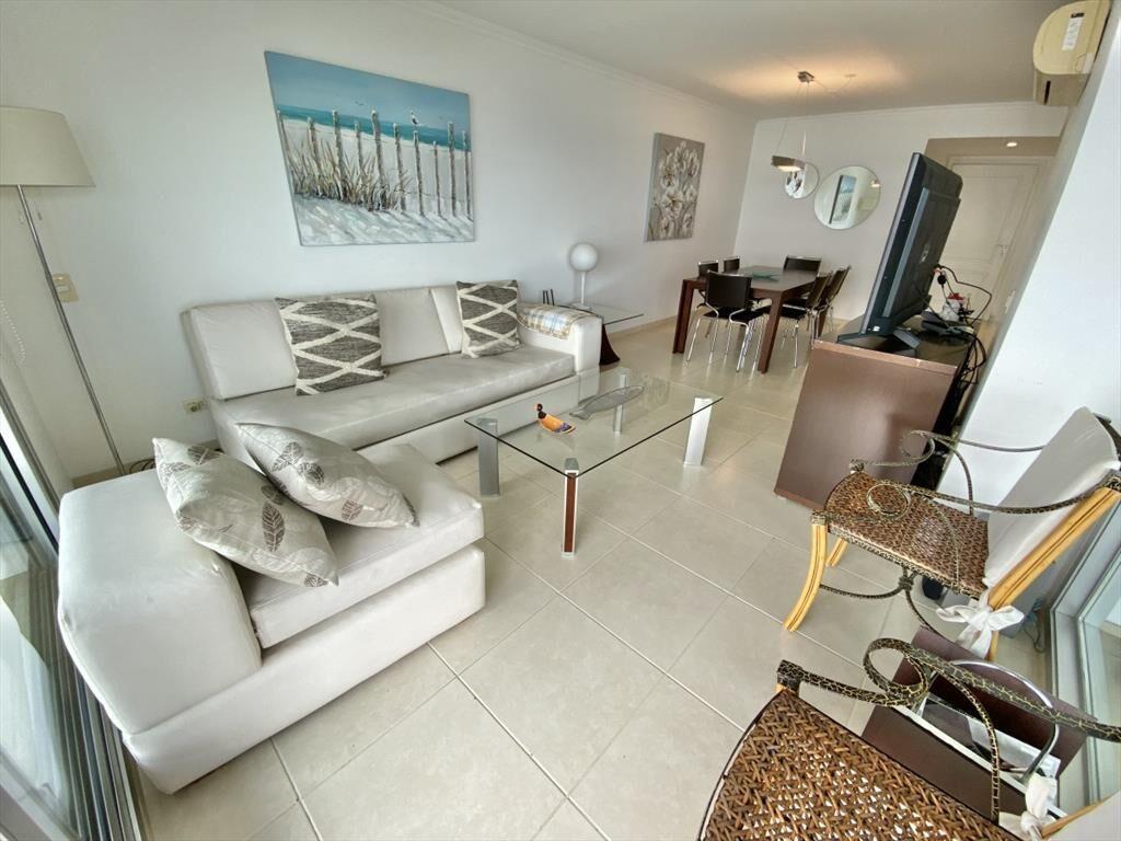 APARTAMENTO DE 2 DORMITORIOS EN ALQUILER TEMPORARIO - PLAYA