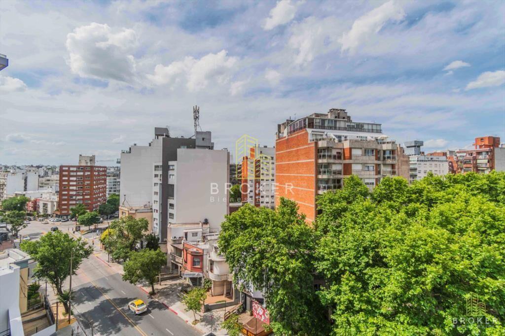 Alquiler de apartamento de 2 dorm. 2 baños, gge.