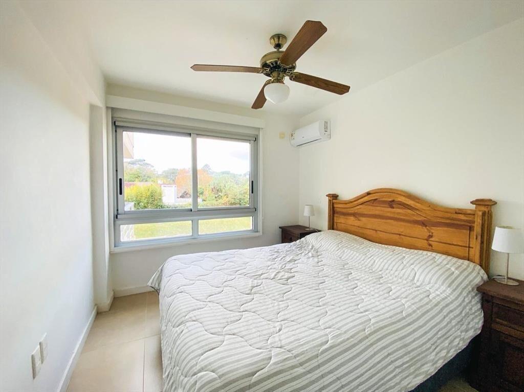 Apartamento en venta Mansa 1 dorm con parrillero