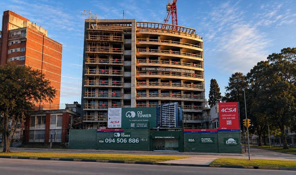 Venta de penthouse de 2 dormitorios en Parque Batlle. O2 To