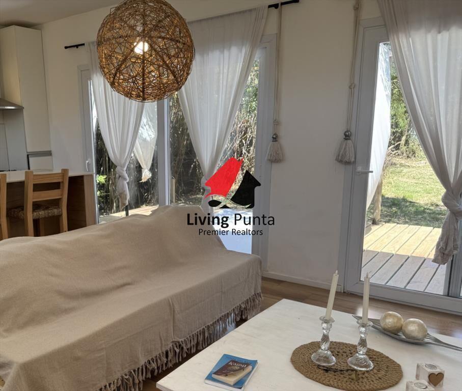 Casa en venta a media cuadra del mar