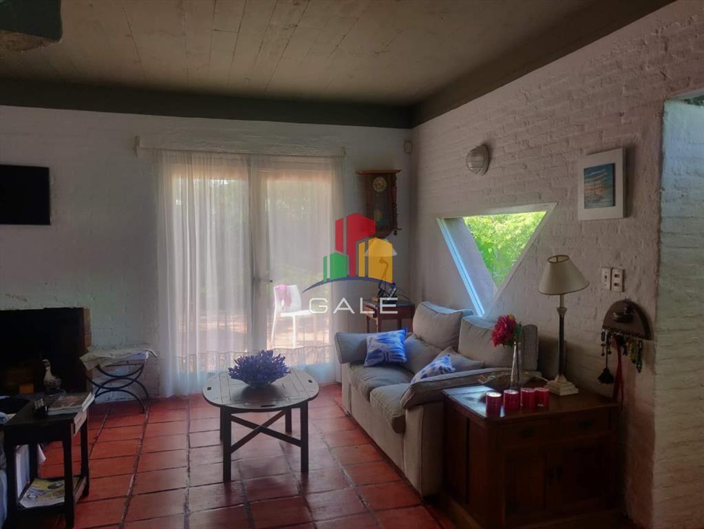 Hermosa casa en alquiler en la barrra