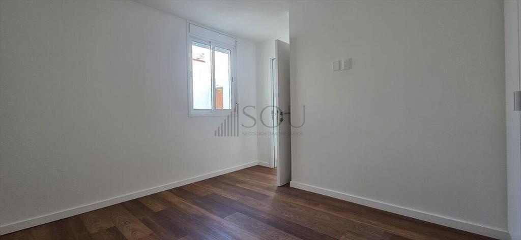 VENTA APARTAMENTO CON RENTA 1 DORMITORIO Y TERRAZA CON PARR