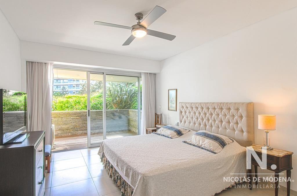 Apartamento Tres Dormitorios en Aqluiler Playa Brava