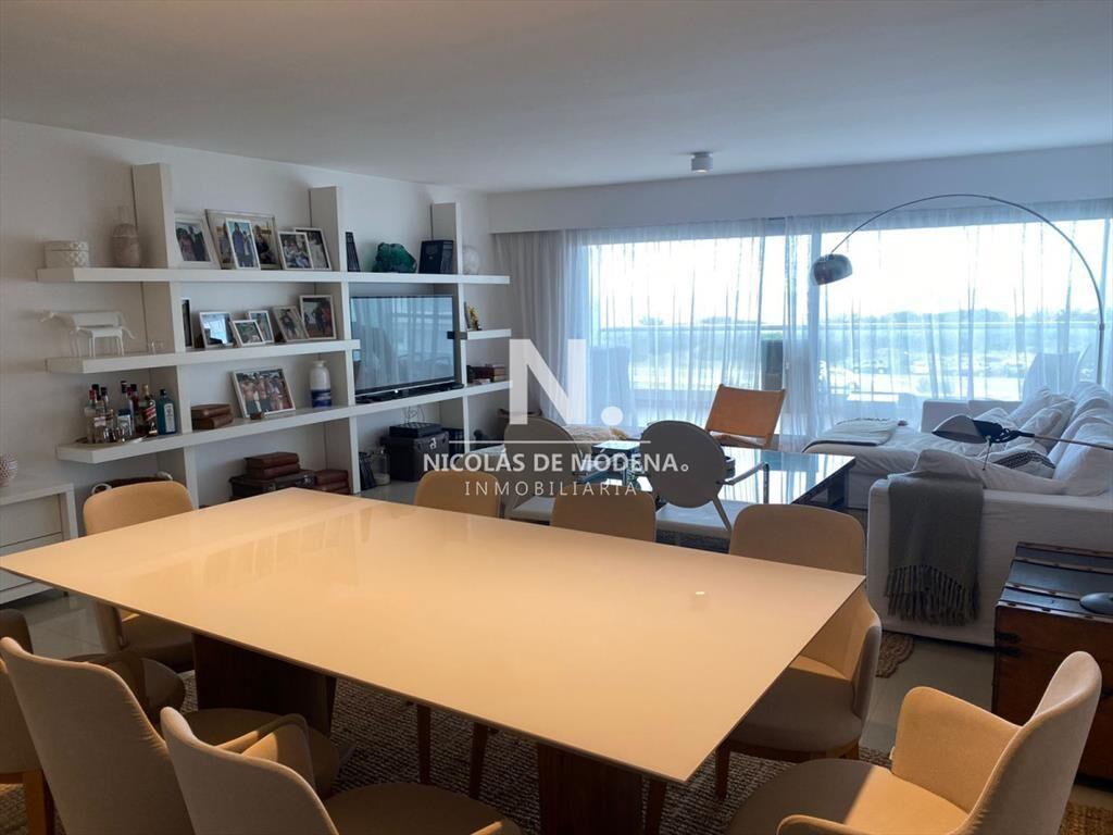 Espectacular Departamento de 2 suites en venta al