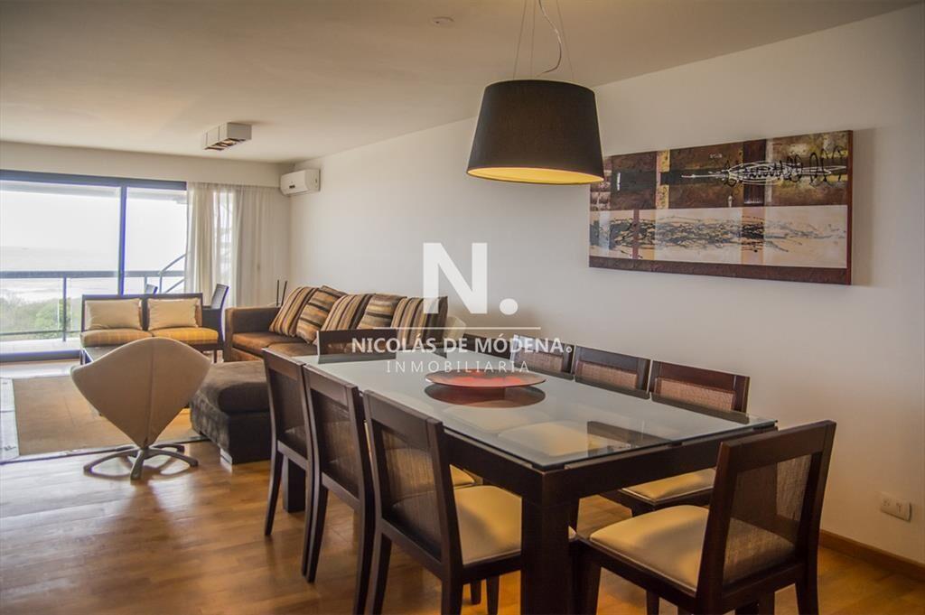 Penthouse en venta muy cómodo e iluminado. 4 +