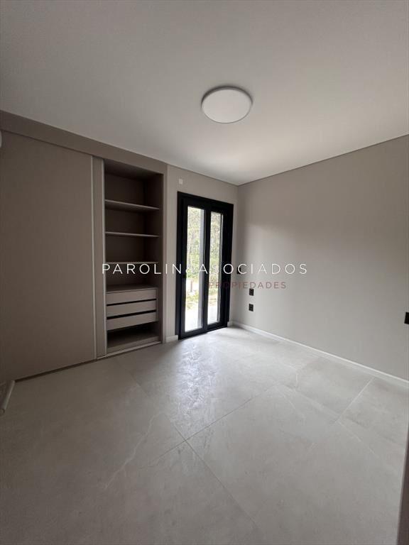 Venta casa en Club del lago Punta Ballena