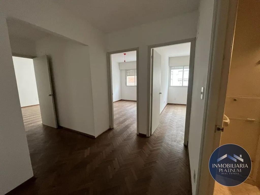 Apartamento en venta c/ cochera en Pocitos