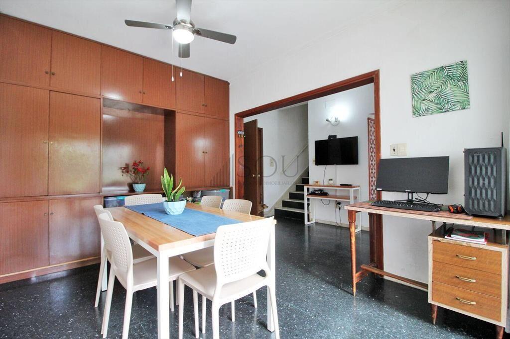 Venta casa cuatro dormitorios más escritorio, patio y garag