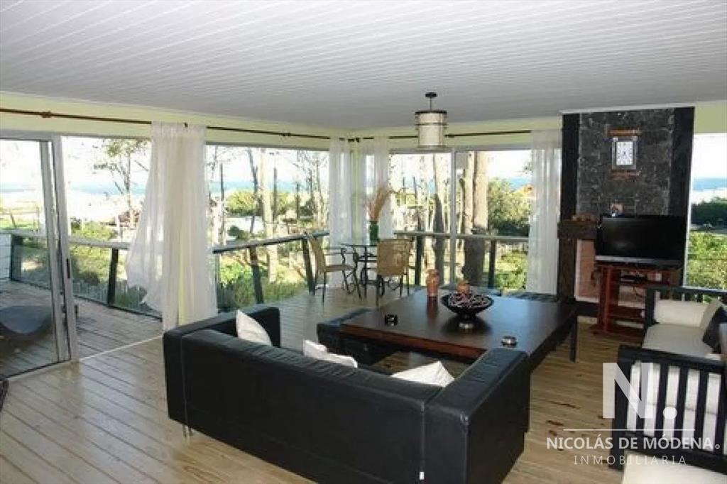 Venta casa 5 dormitorios Montoya La Barra