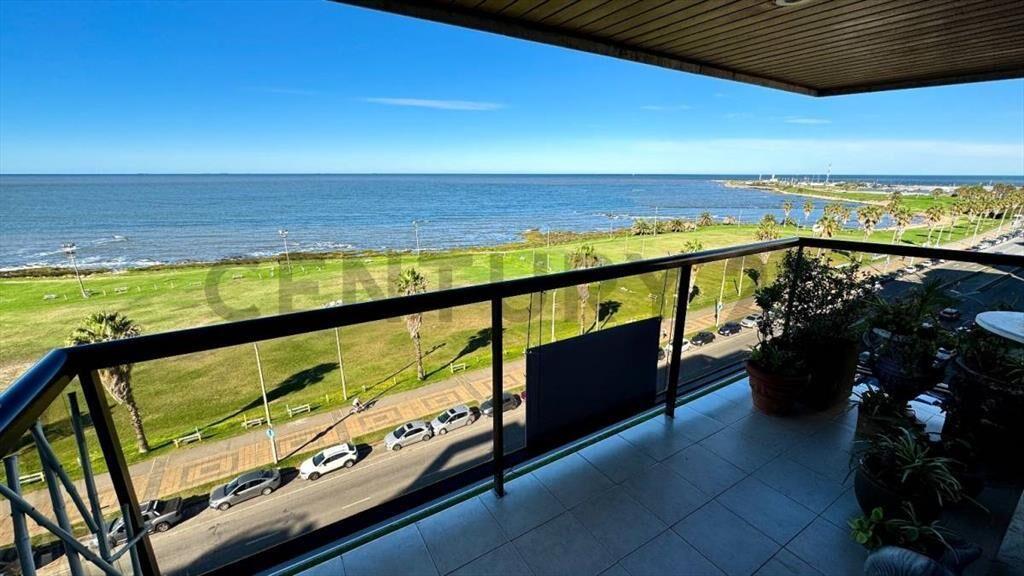 Venta Apartamento Punta carretas 4 dormitorios 2 cocheras...