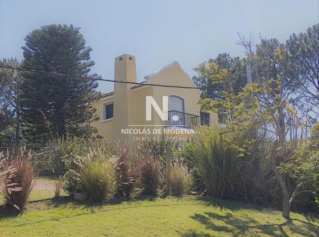OPORTUNIDAD. VENDE CASA EN LA BARRA