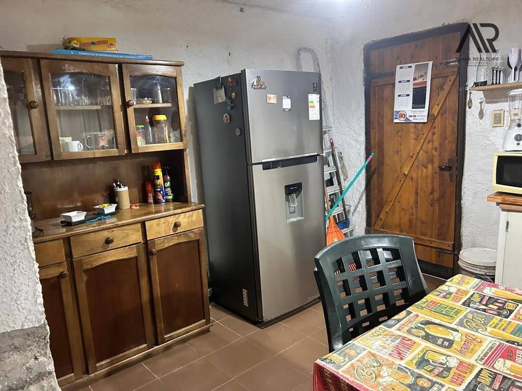 Casa en Venta c/ Cochera en Aguas Dulces. 3 dormitorios....
