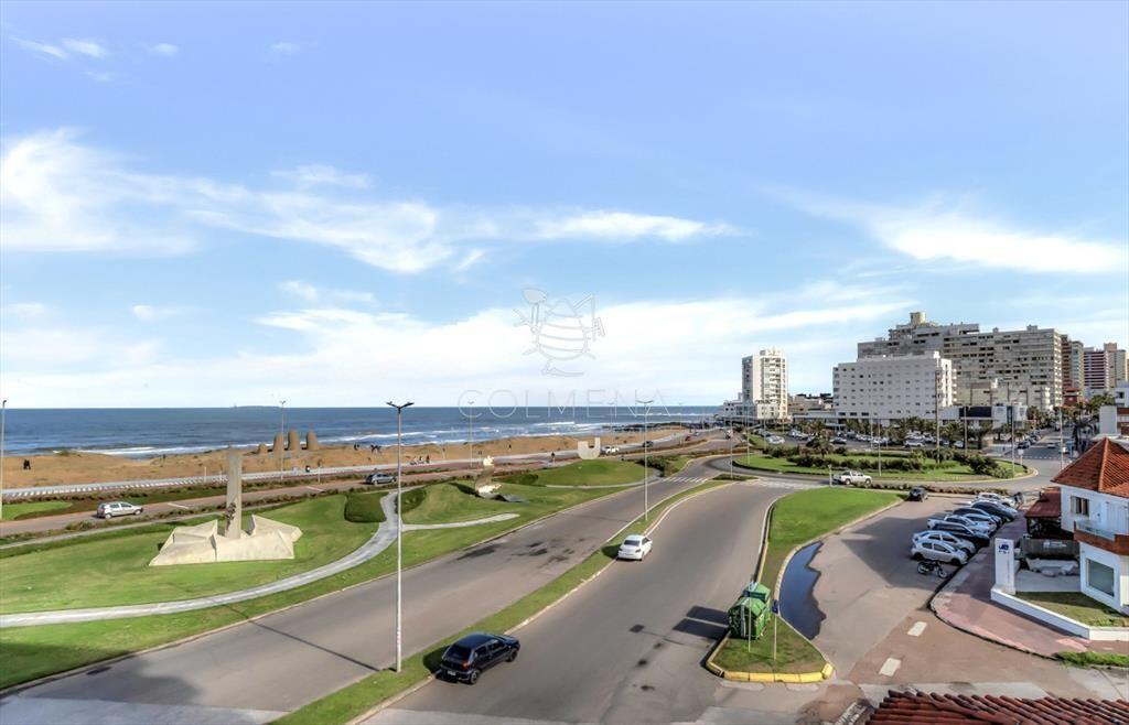 Venta de Apartamento 3 Dormitorios - Punta del -