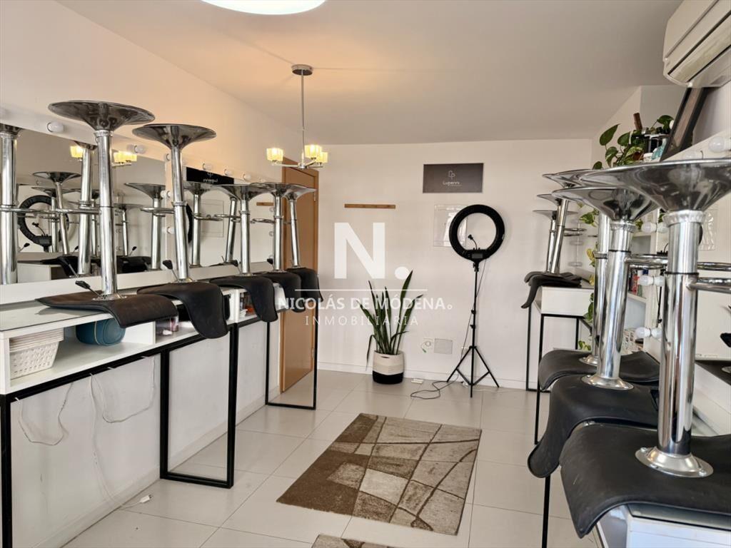 APARTAMENTO EN VENTA SOBRE ROOSEVELT CON GARAJE