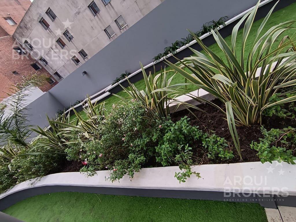 Apartamento de 3 dormitorios en venta en Buceo 2604