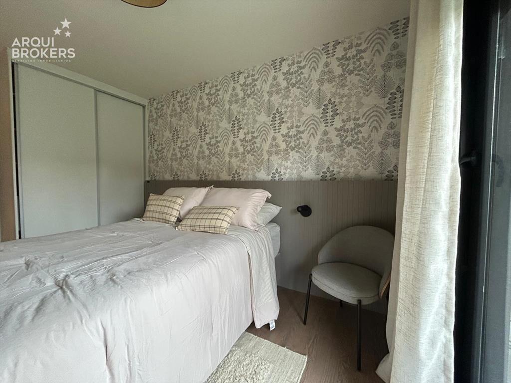 Apartamento penthouse de dos dormitorios en venta en Buceo