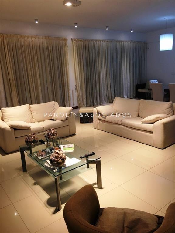 Preciosa casa en venta en Club del lago, Punta