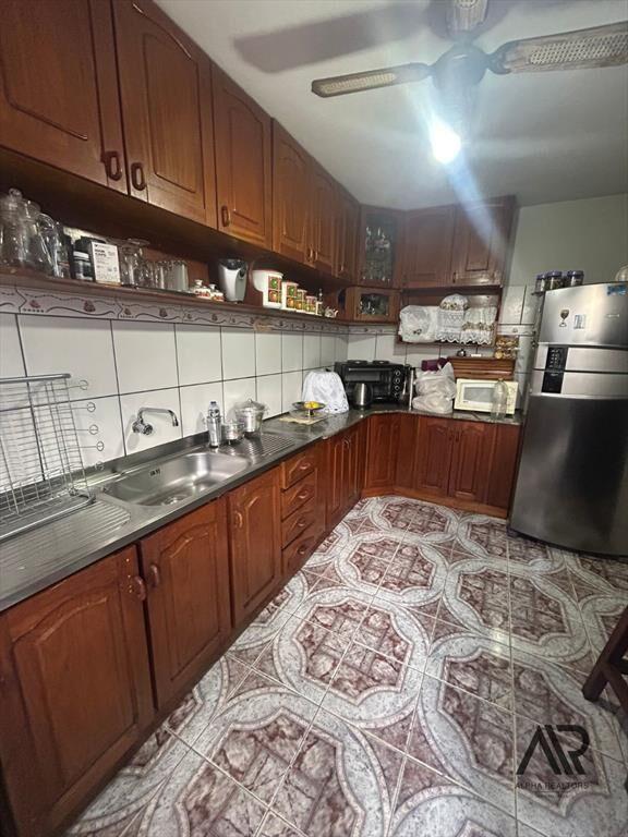 Casa en venta c/ cochera en Artigas