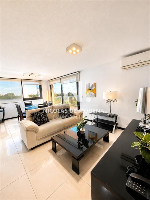 En venta apartamento de 3 dormitorios en Punta