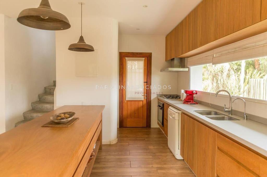 Casa en venta de 3 dormitorios en La Barra, Punta