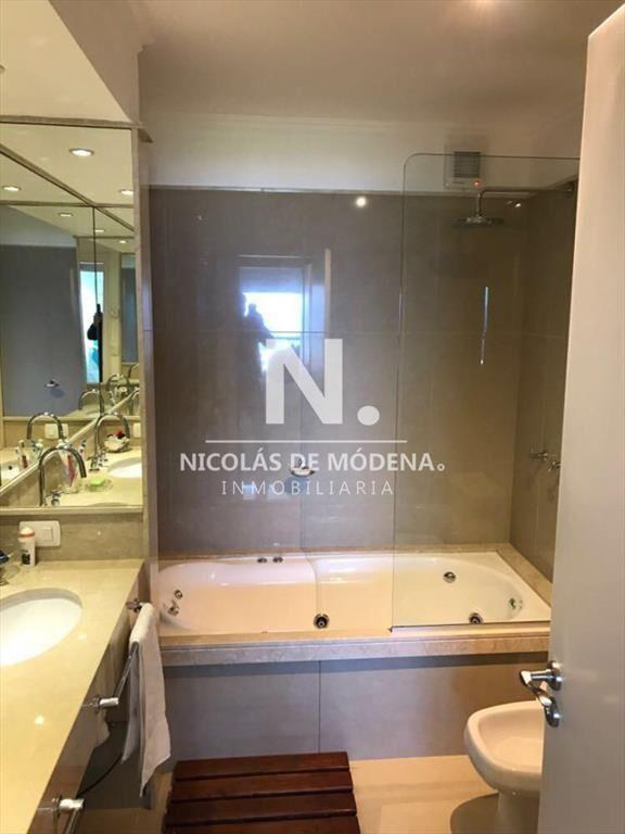 Comodo e iluminado departamento en venta de 2 dormitorios c