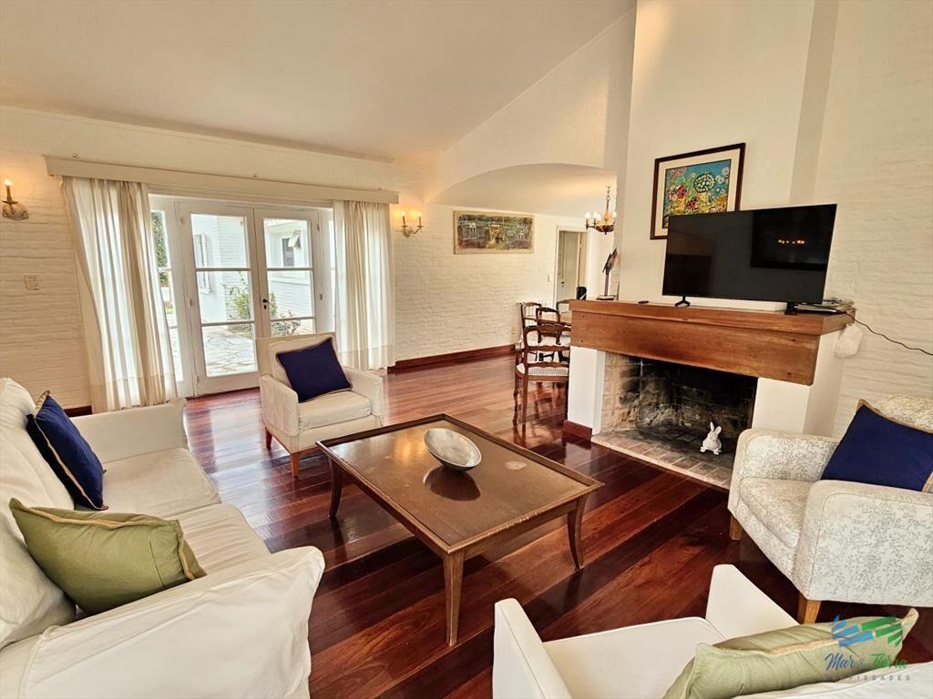 En venta casa 6 dormitorios con gran terreno y en