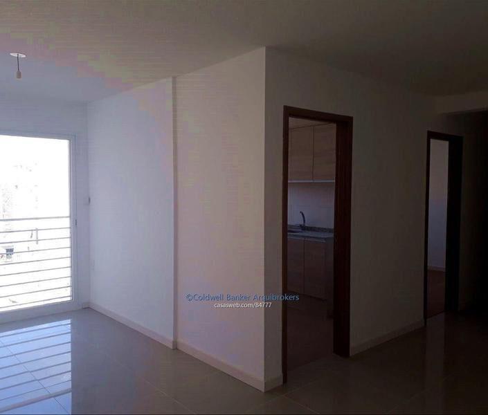 Apartamento de 2 dormitorios en venta en Centro con renta