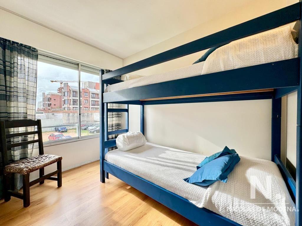 Apartamento de 2 dormitorios con vista al mar en Península