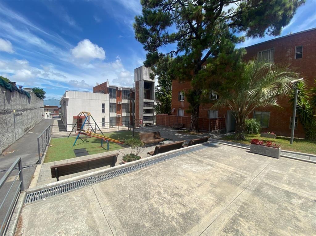 Vilardebó próx. Agraciada, moderno, cochera. Seguro.