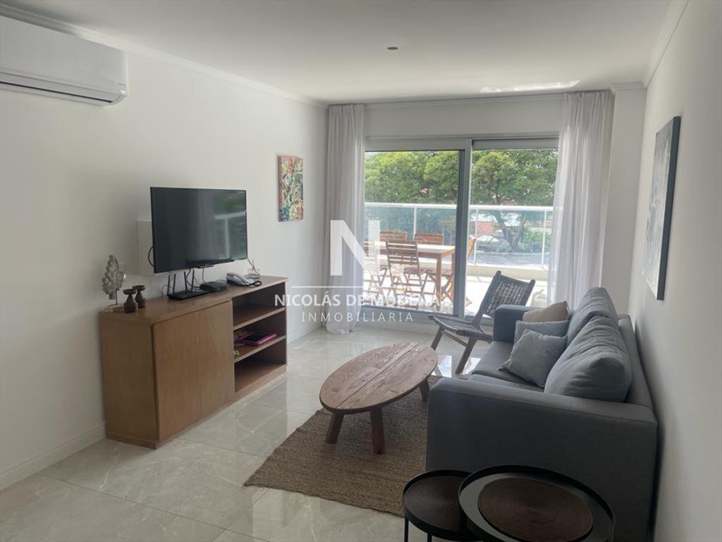 APARTAMENTO EN ALQUILER TEMPORAL , MIAMI BOULEVARD 2