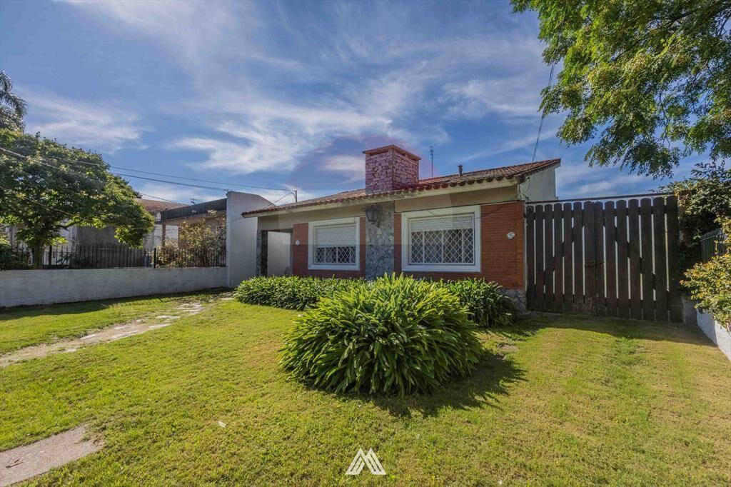 VENTA CASA 3 DORMITORIOS CARRASCO NORTE