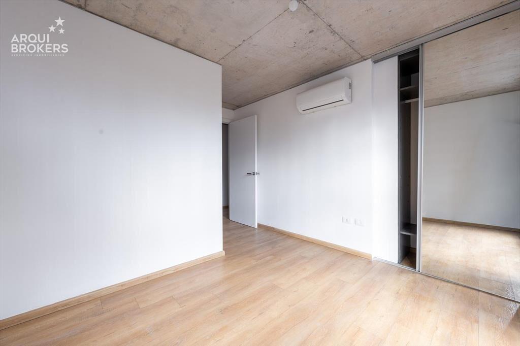 Apartamento de 2 dormitorios en alquiler en Centro - 807