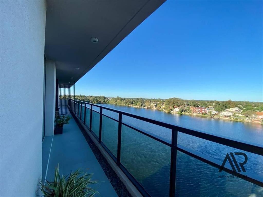 Excelente Apartamento De 2 Dormitorios Con Vistas Al Lag...